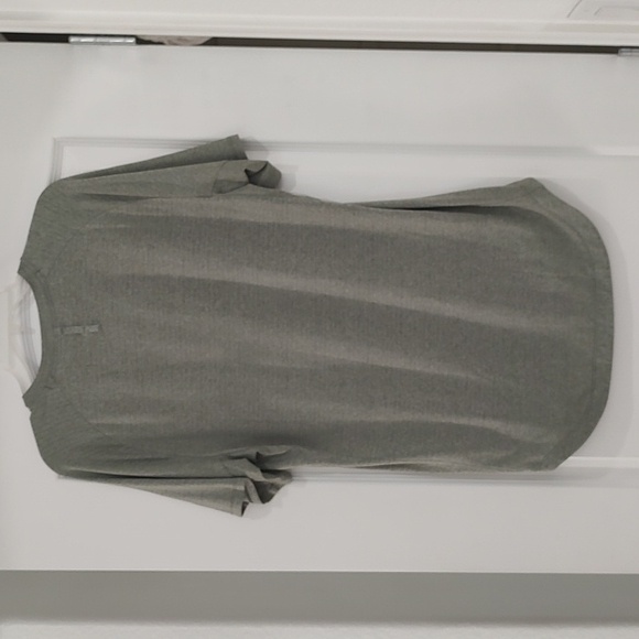 Lot 3 Mens Athletic T-Shirts Lululemon RHONE CUTS Blue Green Black M Short Sleev - Picture 3 of 14